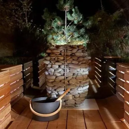Luxury With Terrace, Sauna, Jacuzzi Semesterbostad *