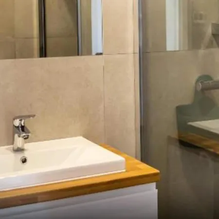 Luxury With Terrace, Sauna, Jacuzzi Semesterbostad
